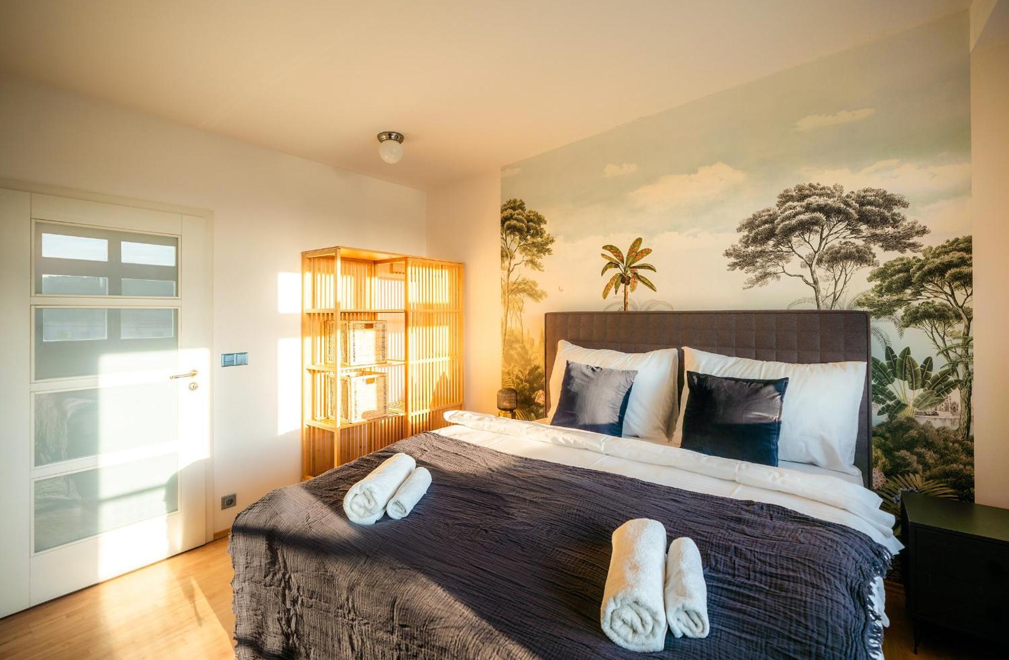 A/c Lux Rooftop 6br+3.5bath Wenceslas Square * Praga