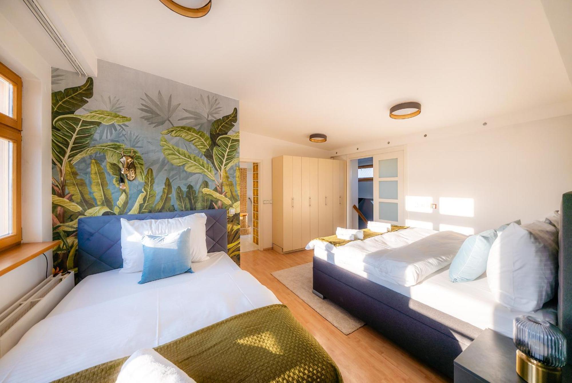 Apartment A/c Lux Rooftop 6br+3.5bath Wenceslas Square Prague